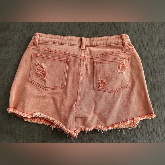 POL Distressed Denim Shorts Pink Size Small Raw Hem Boho NWT - Picture 4 of 8
